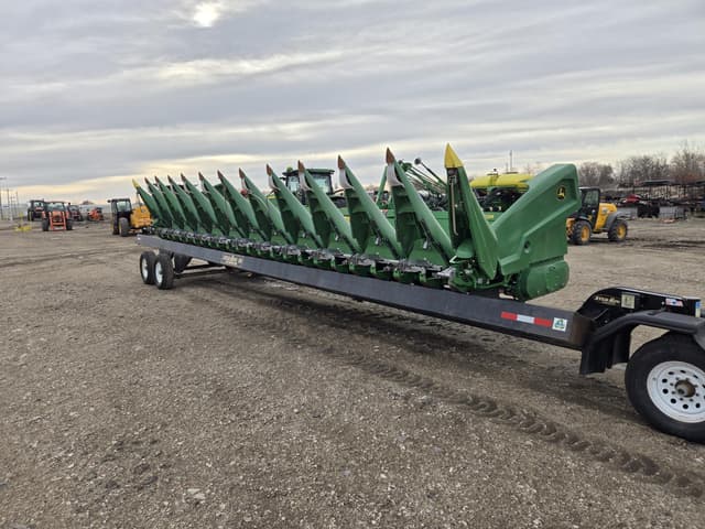 Image of John Deere C12R equipment image 3