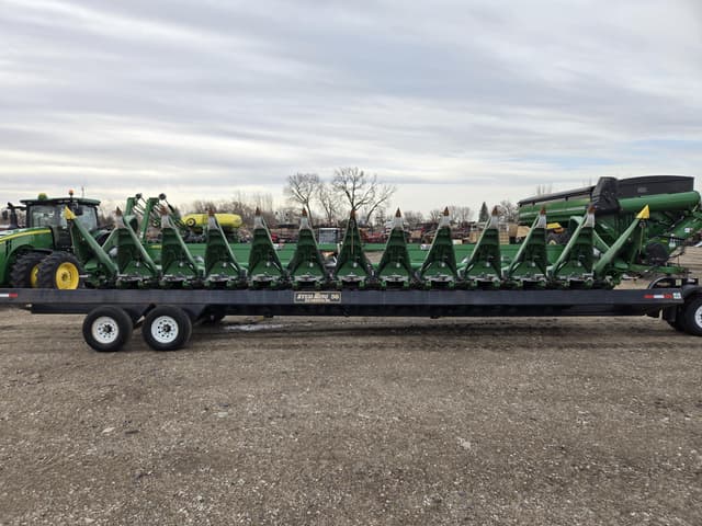 Image of John Deere C12R equipment image 4