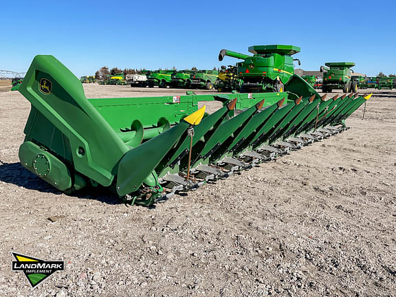 Image of John Deere C12R equipment image 2