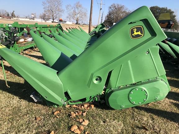 Image of John Deere C12R Primary image