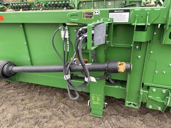 Image of John Deere C12R equipment image 3