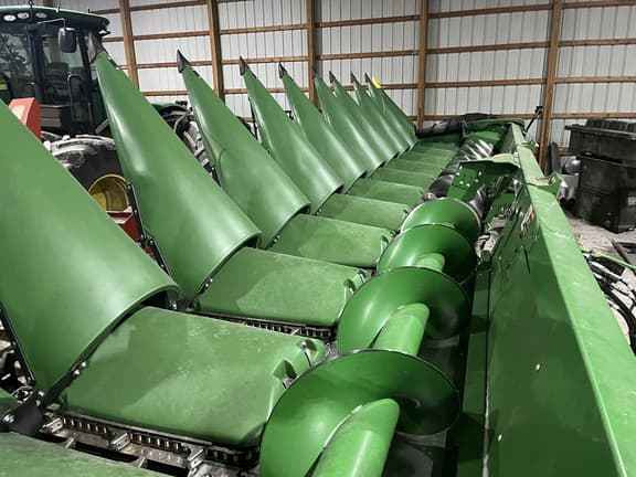 Image of John Deere C12R equipment image 2