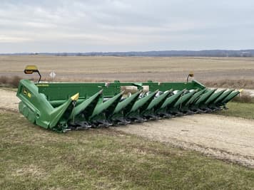 Main image John Deere C12R