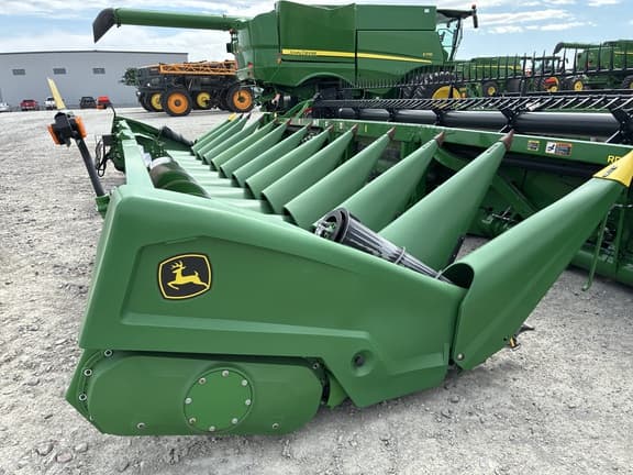 Image of John Deere C12R equipment image 1