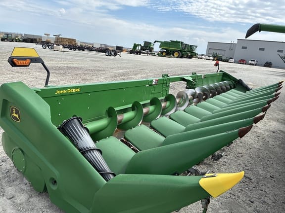 2022 John Deere C12R Equipment Image0