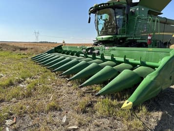 Main image John Deere C12R