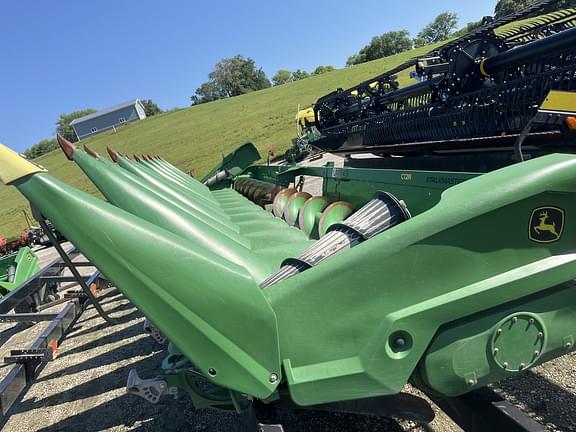 Image of John Deere C12R equipment image 2