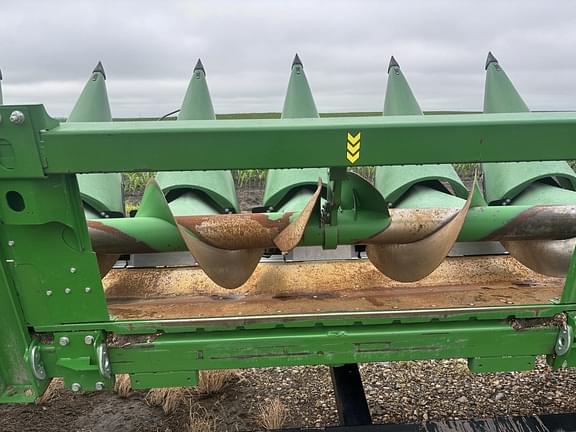 Image of John Deere C12R equipment image 4
