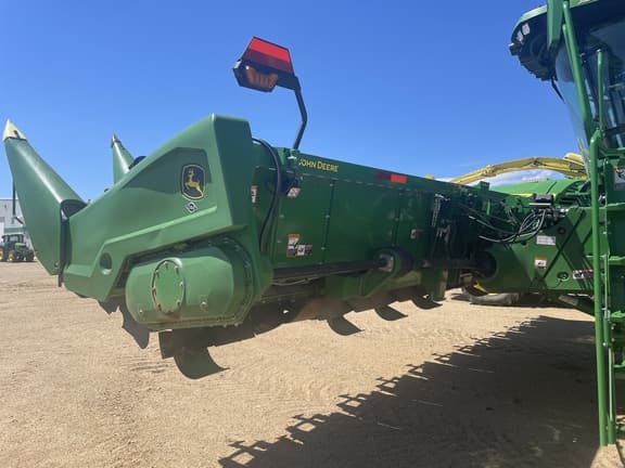 Image of John Deere C12R equipment image 3