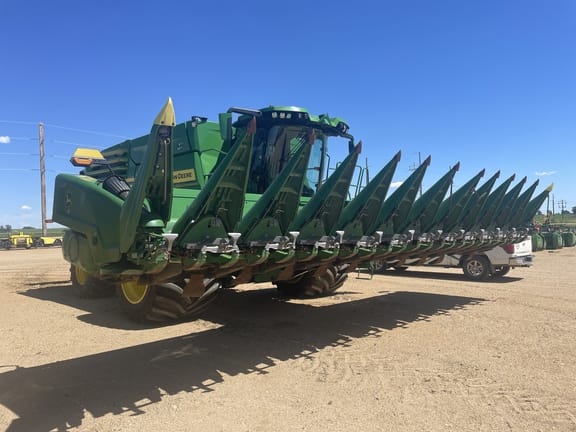 2022 John Deere C12R Equipment Image0