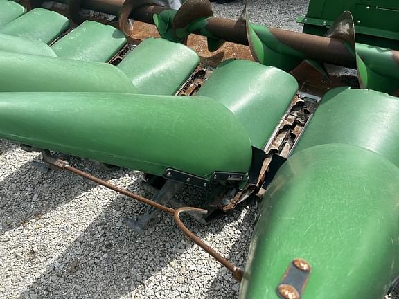 Image of John Deere C12R equipment image 4