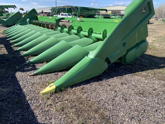 Main image John Deere C12R