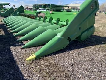 Main image John Deere C12R