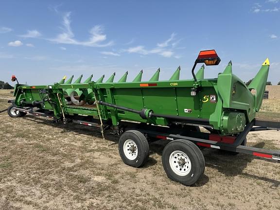 Image of John Deere C12R equipment image 3