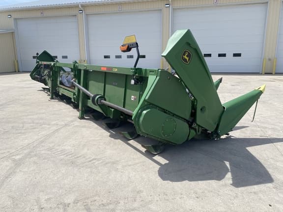 Image of John Deere C12R equipment image 3
