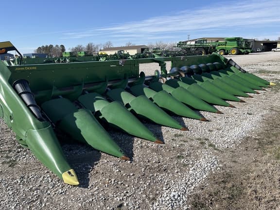 Image of John Deere C12R Primary image