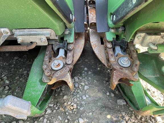 Image of John Deere C12R equipment image 1