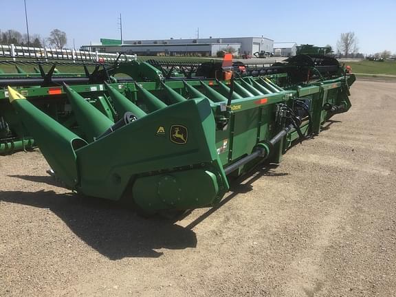 Image of John Deere C12R equipment image 2