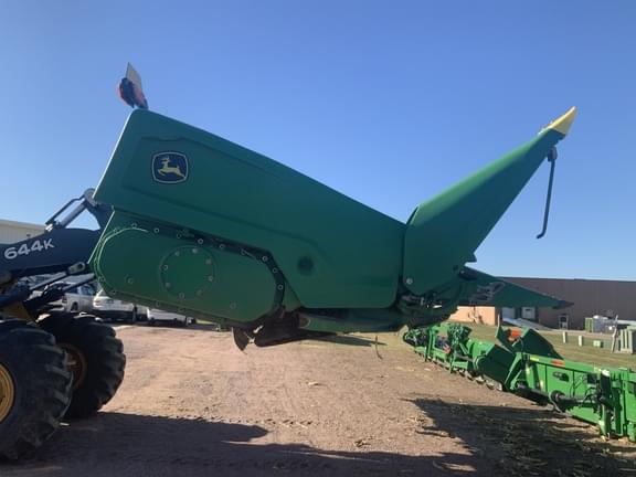 Image of John Deere C12R equipment image 3