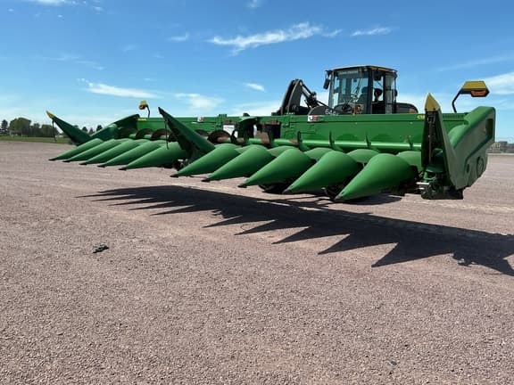 Image of John Deere C12R Primary image