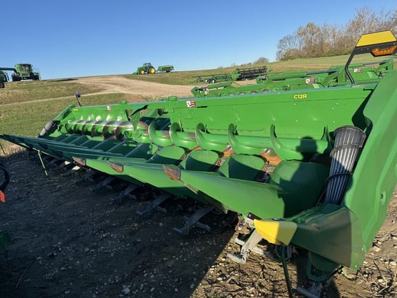 Main image John Deere C12R