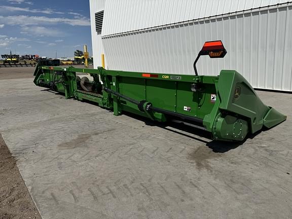 Image of John Deere C12R equipment image 3