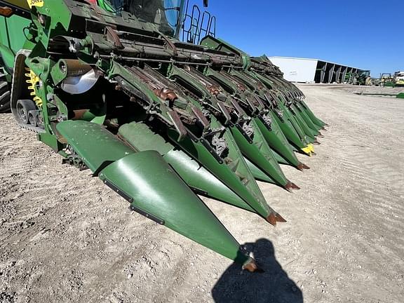 Image of John Deere C16F equipment image 3