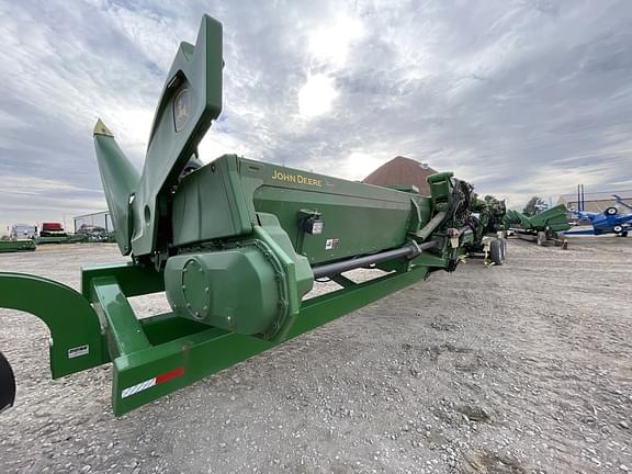 Image of John Deere C16F equipment image 4