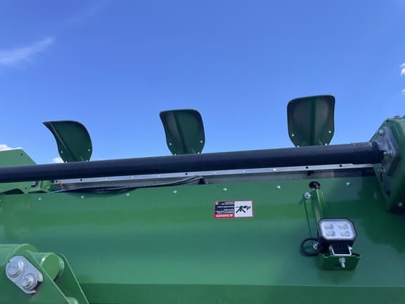Image of John Deere C16F equipment image 4