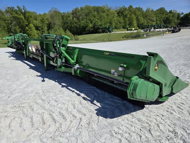 Image of John Deere C16F equipment image 4