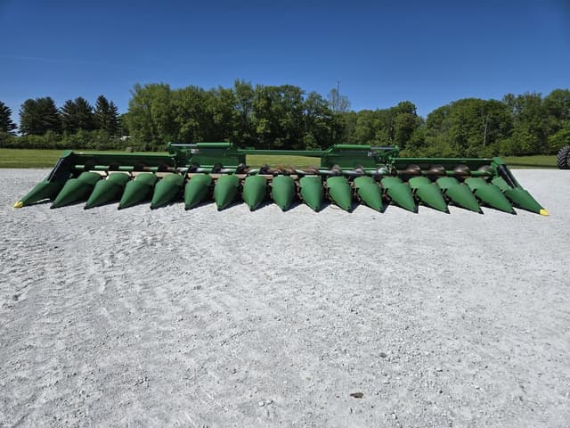Image of John Deere C16F equipment image 1