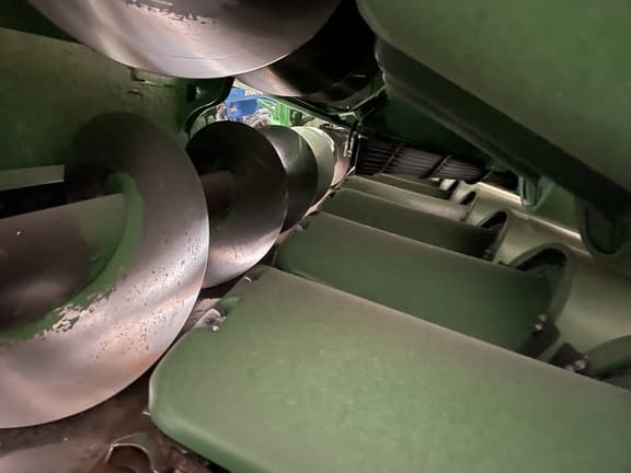 Image of John Deere C16F equipment image 4