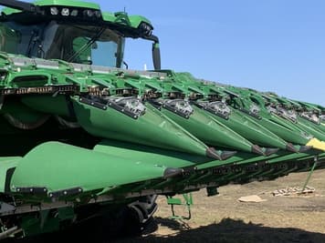 Main image John Deere C16F