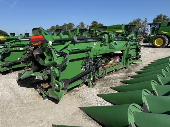 Image of John Deere C16F equipment image 2