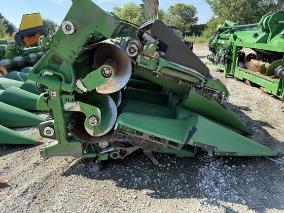 Image of John Deere C16F equipment image 4