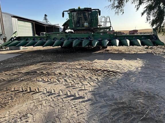 Image of John Deere C16F equipment image 2