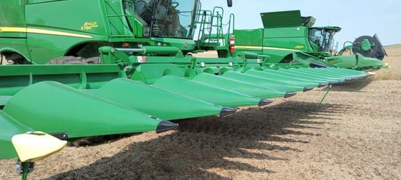 Main image John Deere C16F