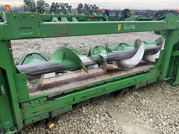 Image of John Deere C16F equipment image 3