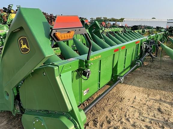 Image of John Deere C16R equipment image 4