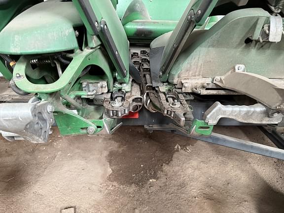 Image of John Deere C16R equipment image 4