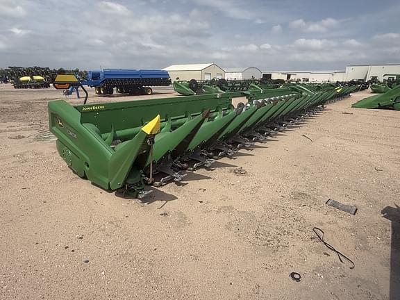 Image of John Deere C16R equipment image 2