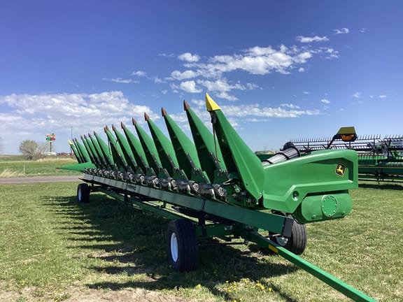 2022 John Deere C16R Equipment Image0