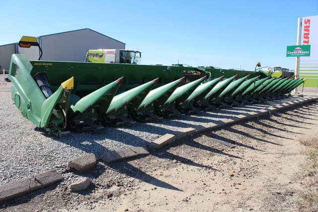 Image of John Deere C16R equipment image 1