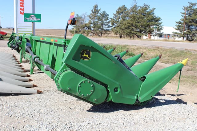 Image of John Deere C16R equipment image 4