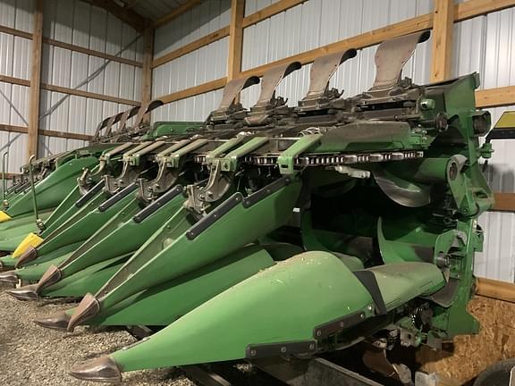 Image of John Deere C18F Primary image