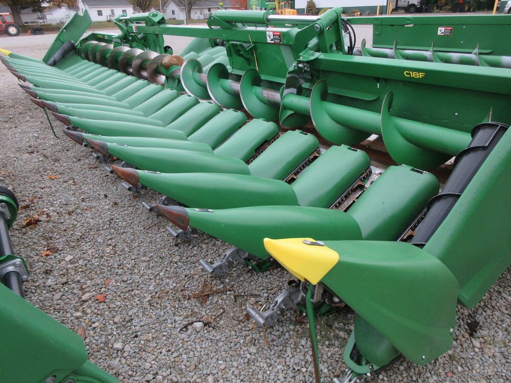 Main image John Deere C18F