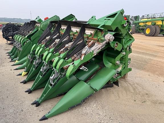 Image of John Deere C18F equipment image 1