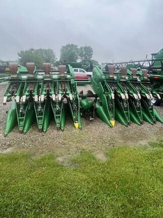 2022 John Deere C18F Equipment Image0