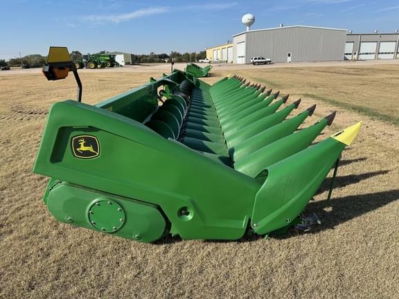 Image of John Deere C18R Primary image