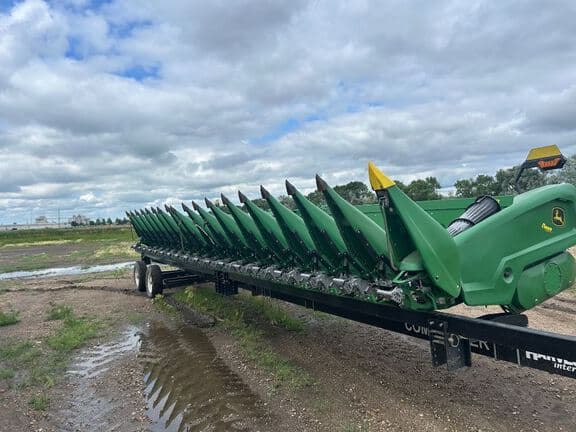 Image of John Deere C18R Image 0